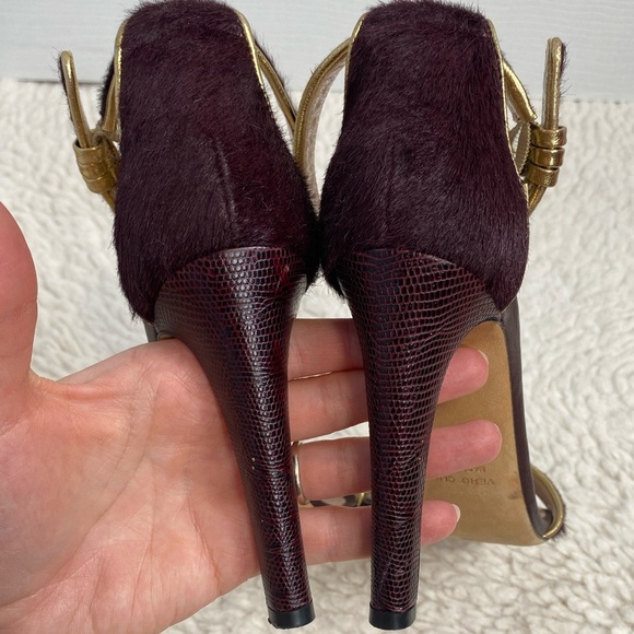 Club Monaco Casey Stiletto Heel Sandals Burgundy Calf Hair Gold Trim 37.5 US 7 - Picture 8 of 11